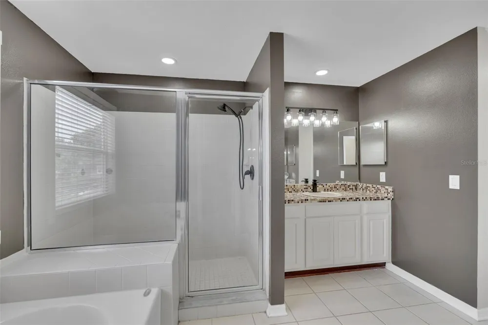 1250 LORETTO CIRCLE Odessa, FL 33556