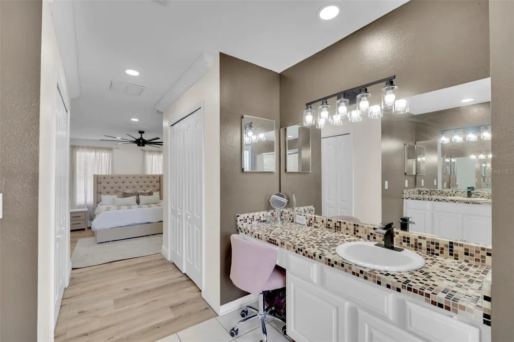 1250 LORETTO CIRCLE Odessa, FL 33556