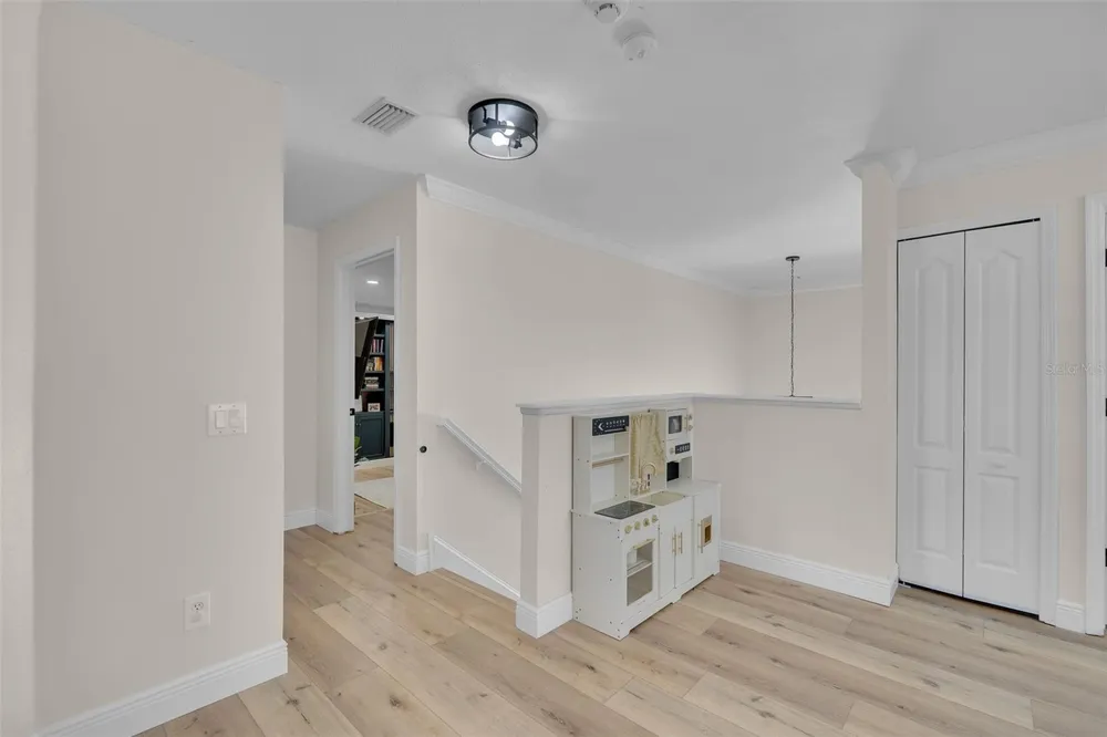 1250 LORETTO CIRCLE Odessa, FL 33556