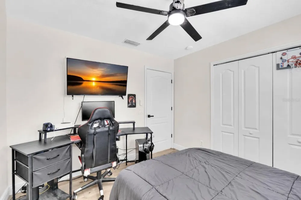 1250 LORETTO CIRCLE Odessa, FL 33556