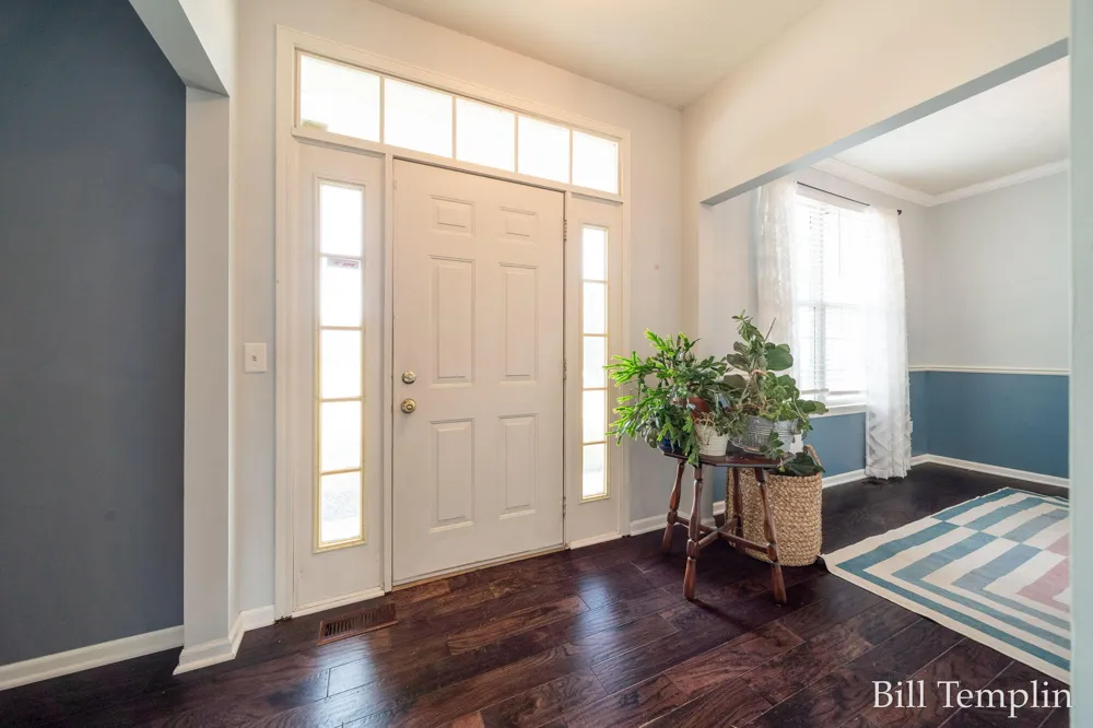 5641 Barcroft Drive SW Wyoming, MI 49418