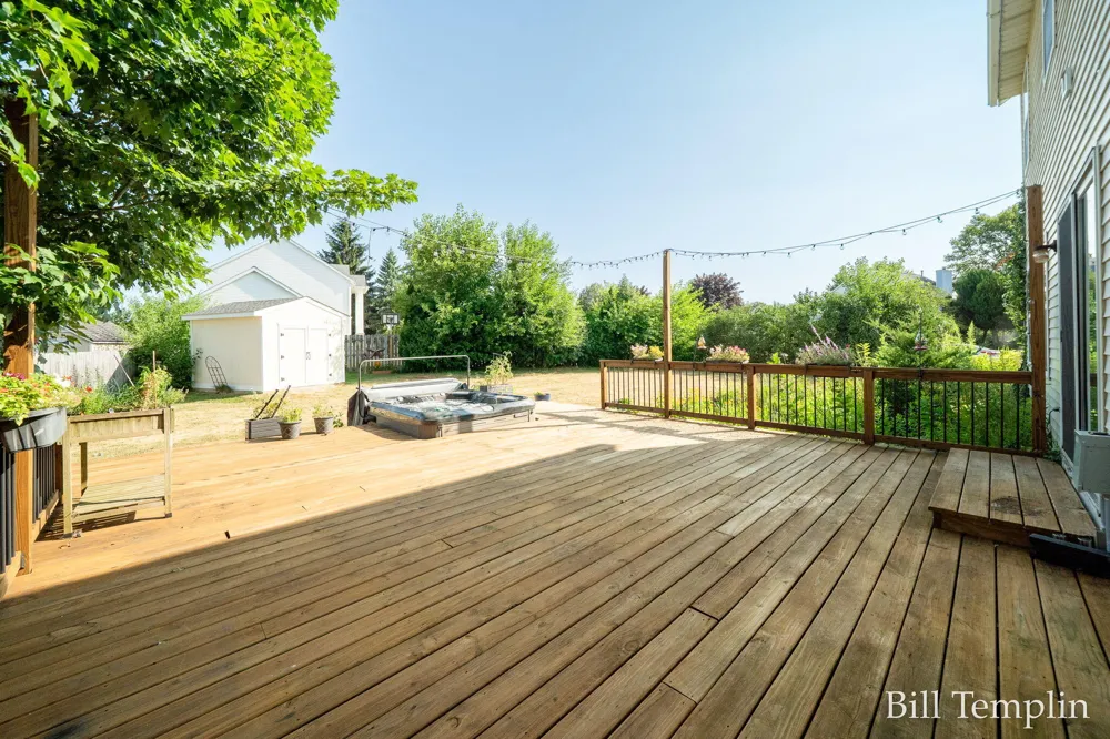 5641 Barcroft Drive SW Wyoming, MI 49418