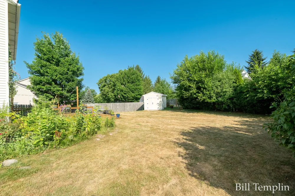 5641 Barcroft Drive SW Wyoming, MI 49418