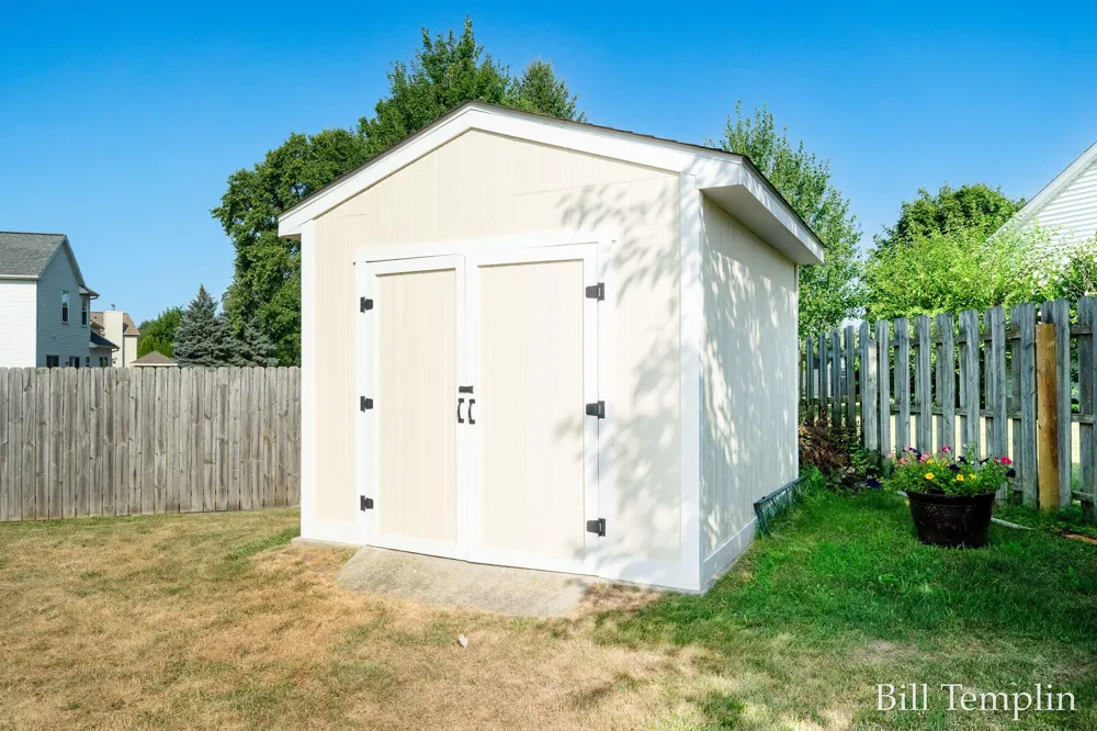 5641 Barcroft Drive SW Wyoming, MI 49418