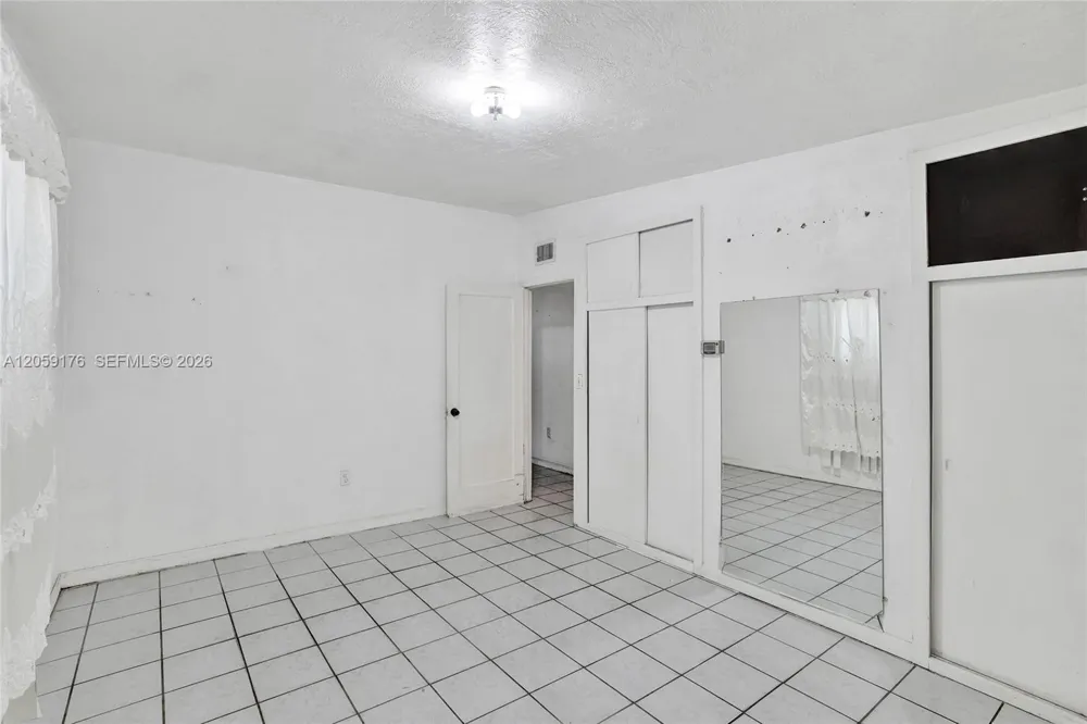 2145 NW 124th St Miami, FL 33167