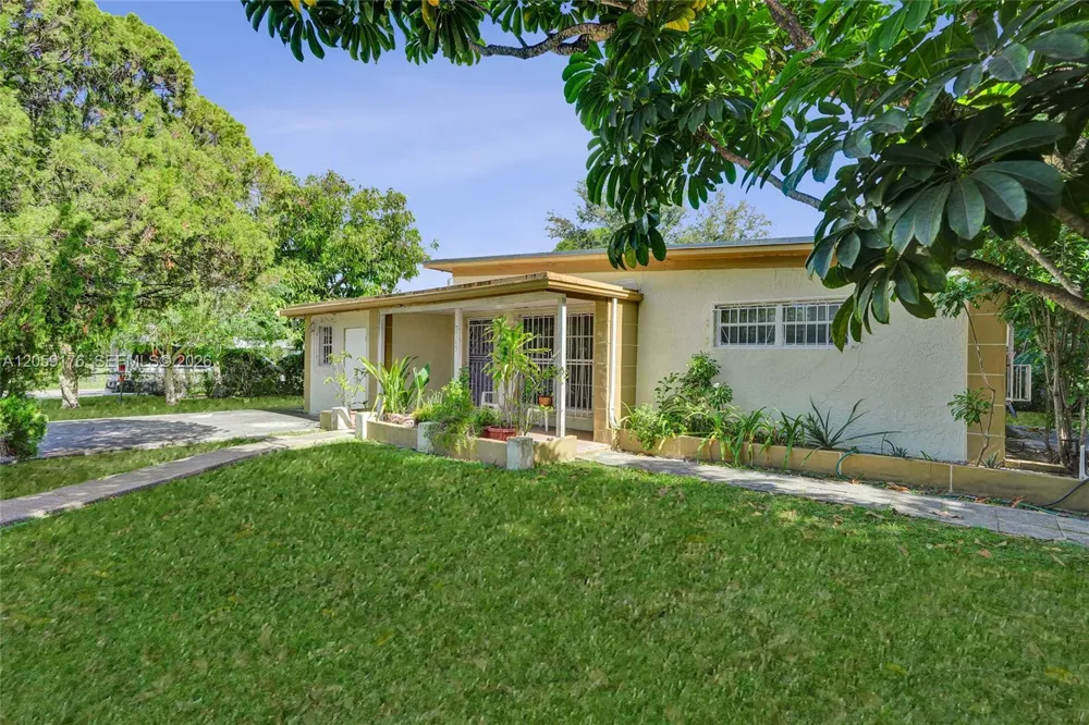 2145 NW 124th St Miami, FL 33167
