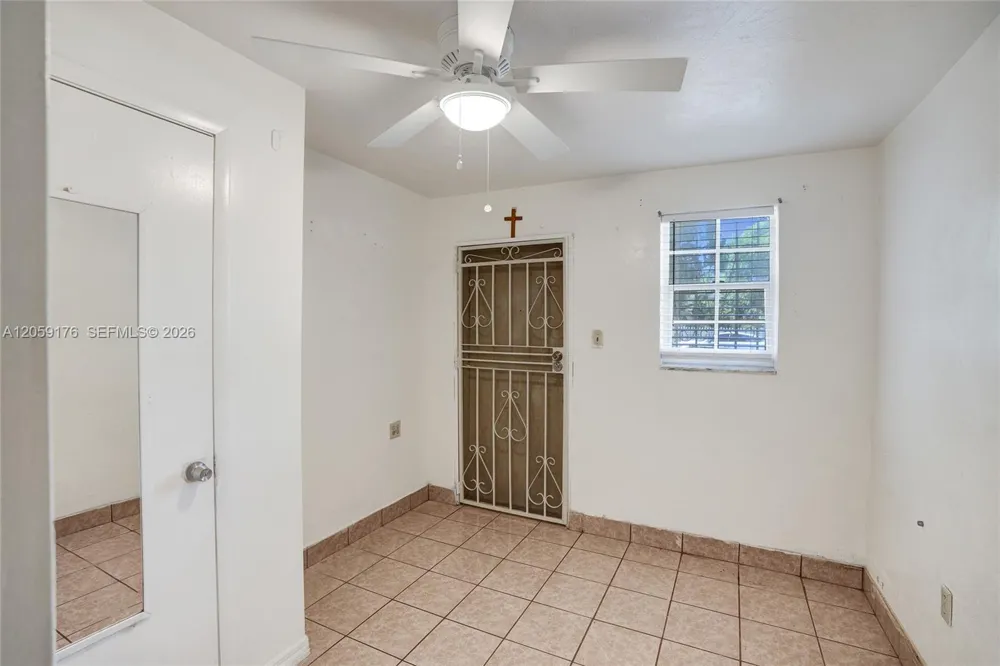 2145 NW 124th St Miami, FL 33167