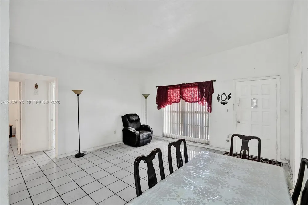 2145 NW 124th St Miami, FL 33167