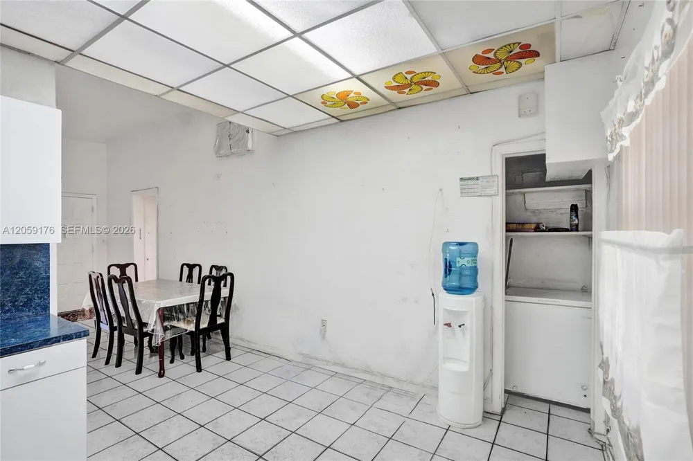 2145 NW 124th St Miami, FL 33167