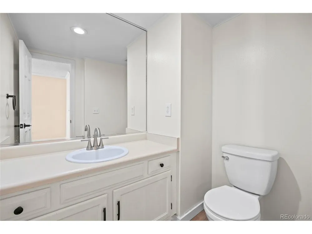 7609 S Cove Circle Littleton, CO 80122