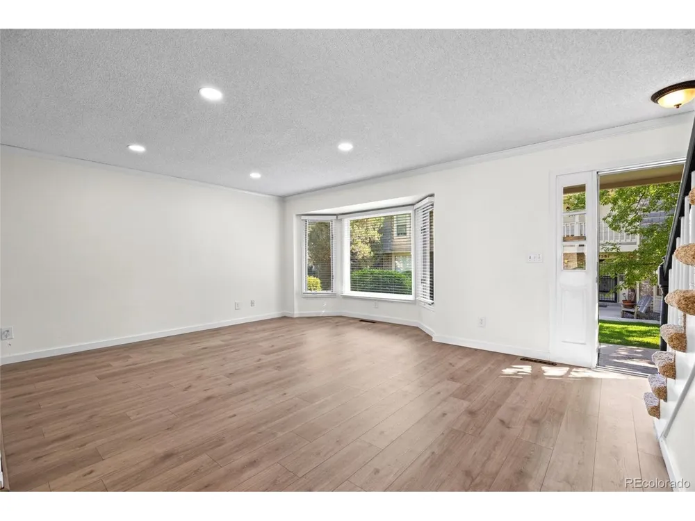 7609 S Cove Circle Littleton, CO 80122