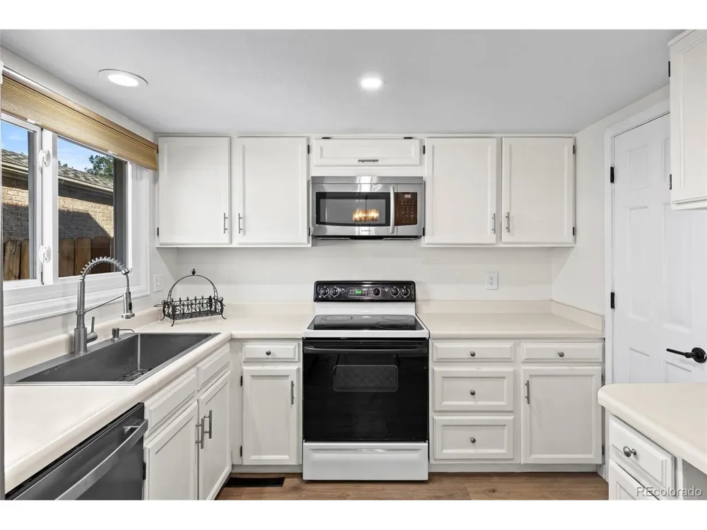 7609 S Cove Circle Littleton, CO 80122