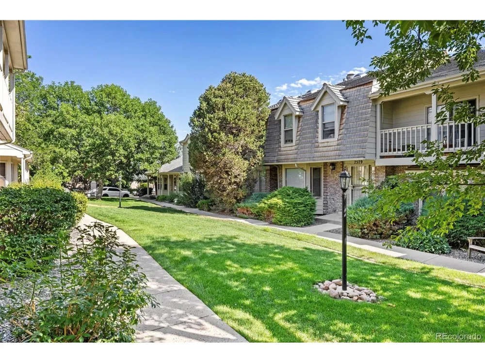 7609 S Cove Circle Littleton, CO 80122