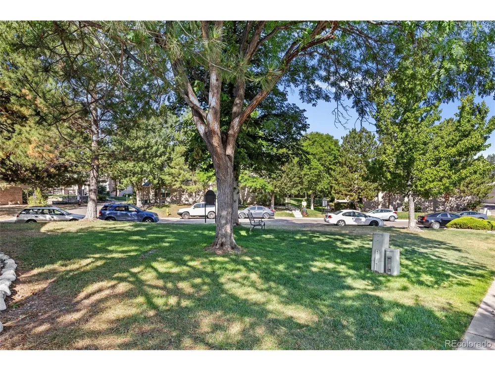 7609 S Cove Circle Littleton, CO 80122