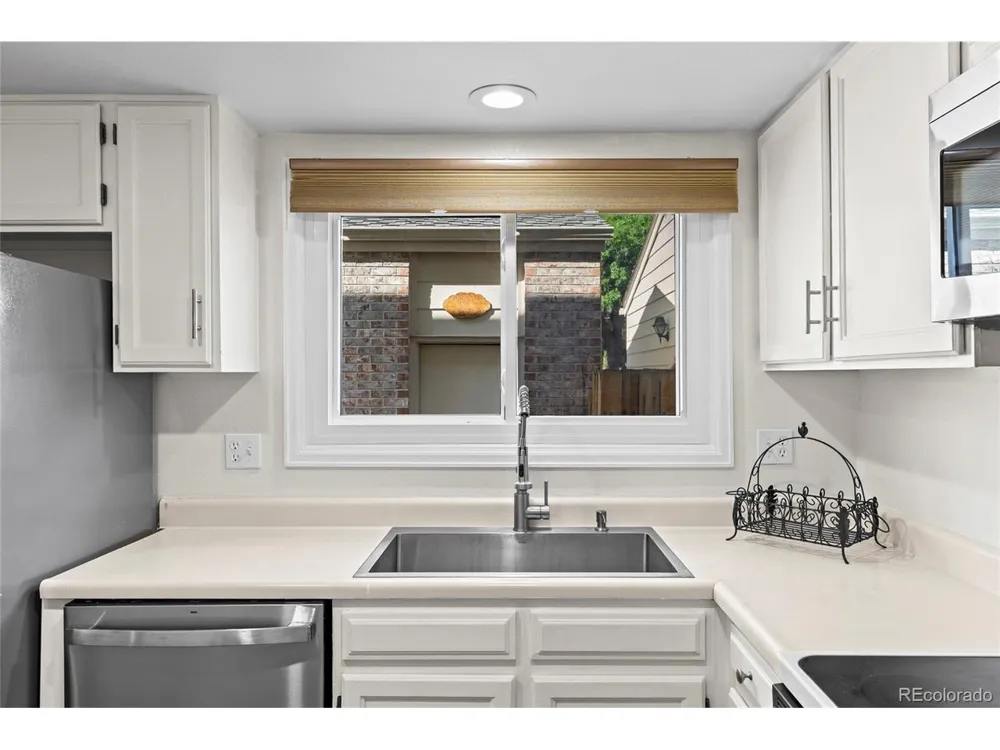 7609 S Cove Circle Littleton, CO 80122