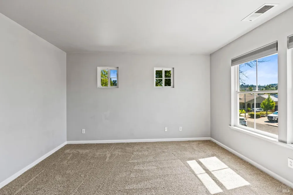 900 Chiles Avenue St. Helena, CA 94574