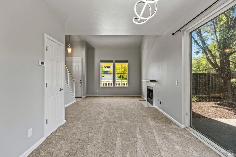 900 Chiles Avenue St. Helena, CA 94574
