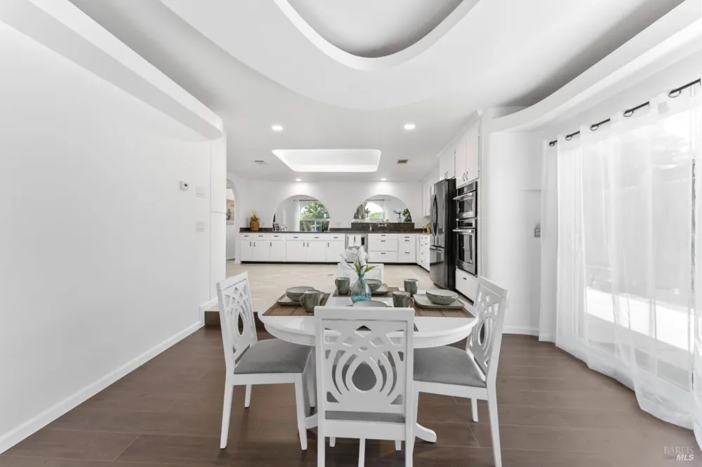 1649 California Drive Vacaville, CA 95687