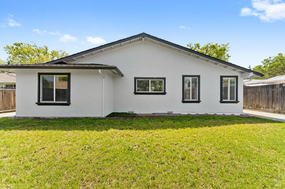 1649 California Drive Vacaville, CA 95687