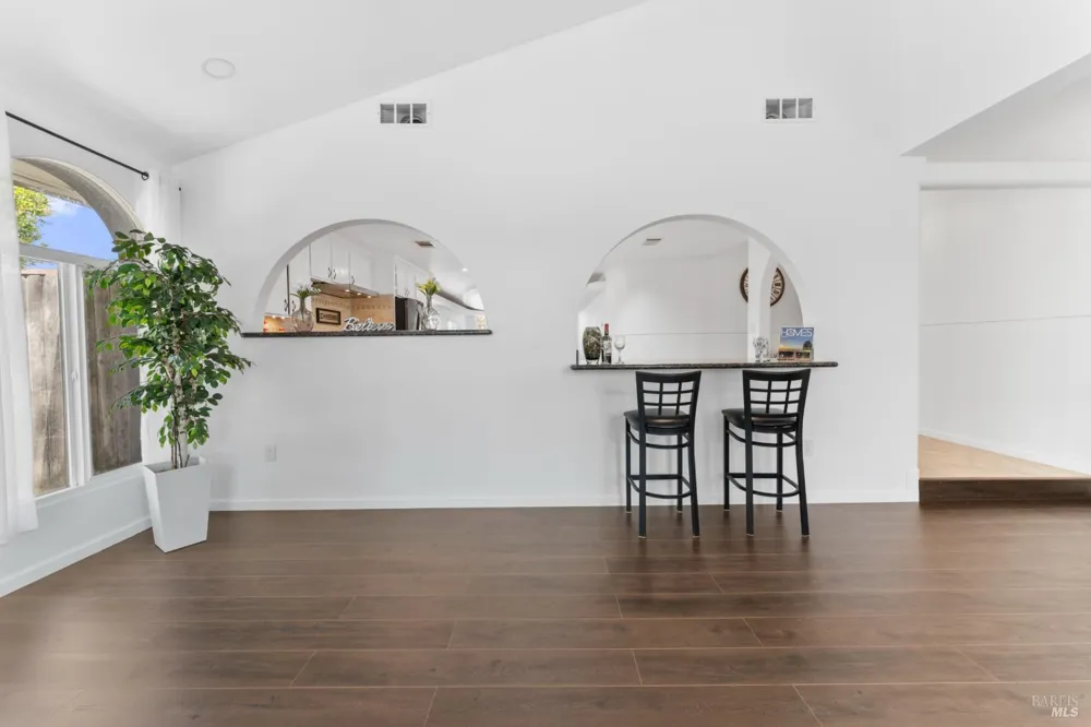 1649 California Drive Vacaville, CA 95687