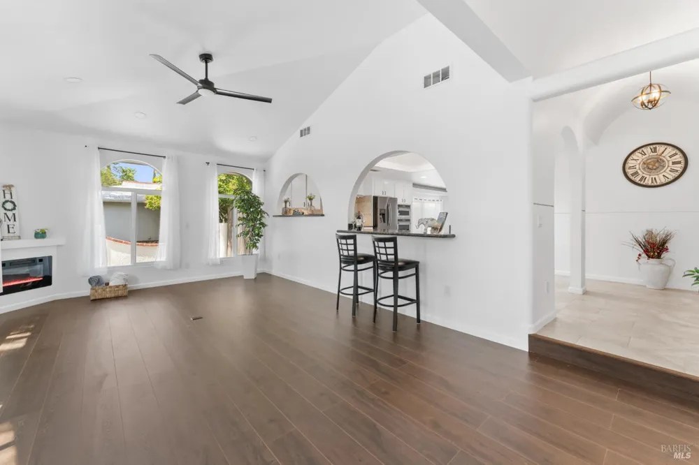 1649 California Drive Vacaville, CA 95687