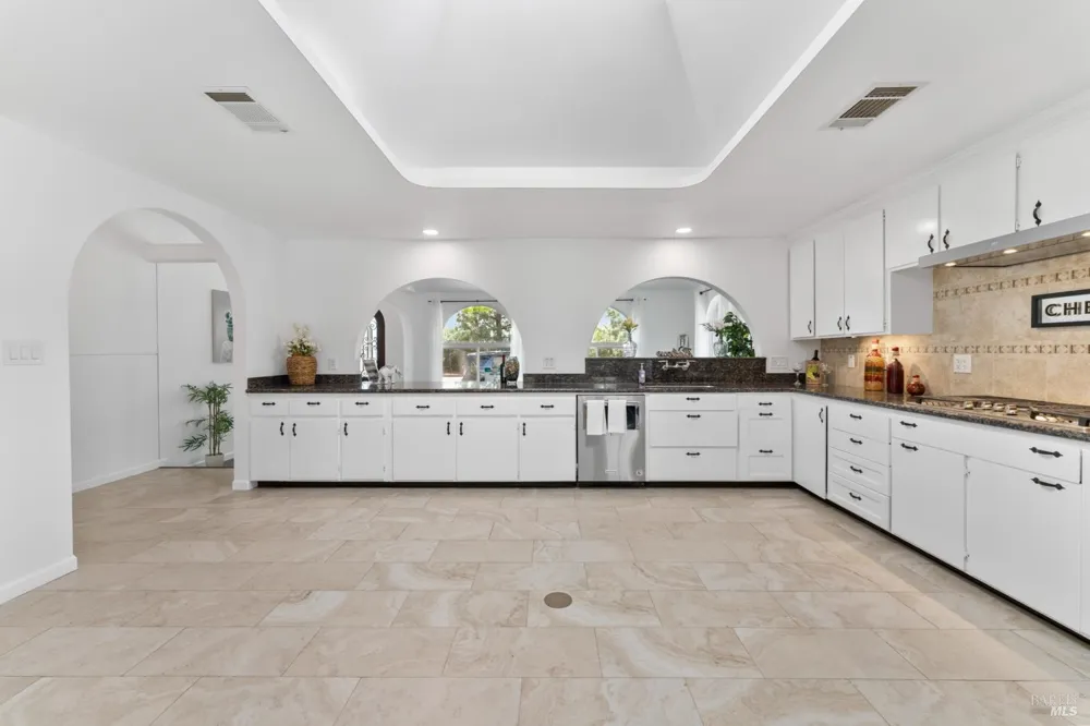 1649 California Drive Vacaville, CA 95687