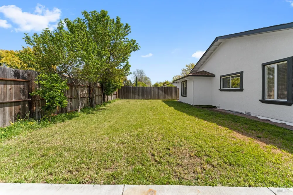 1649 California Drive Vacaville, CA 95687