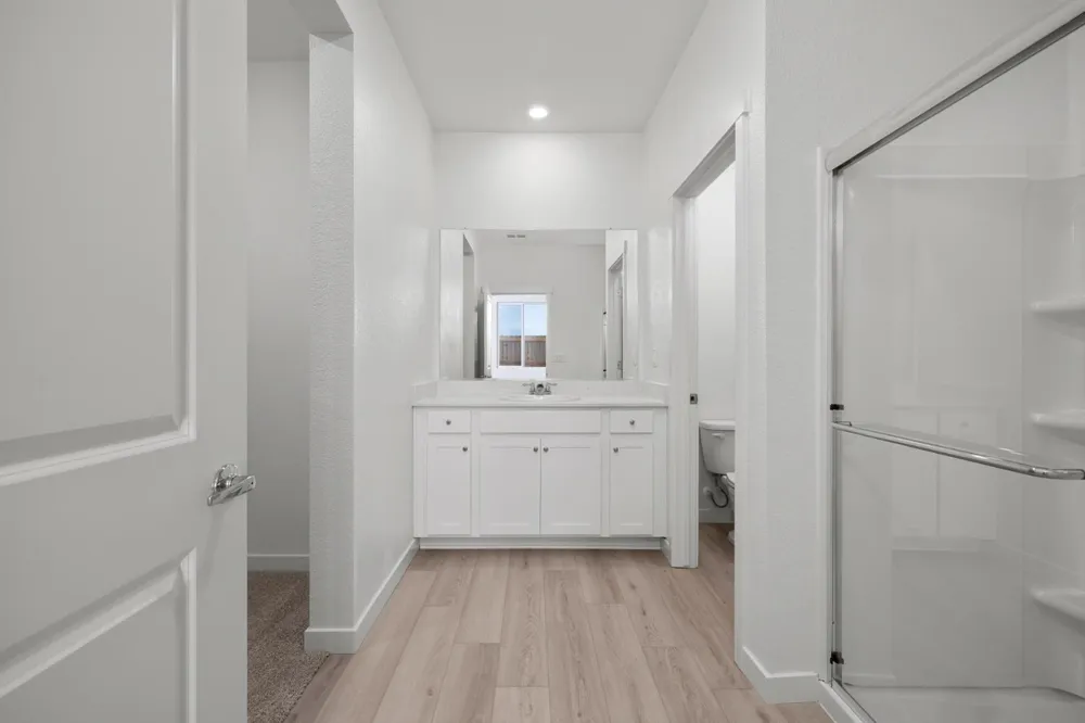 804 Helmsley Lane Patterson, CA 95363
