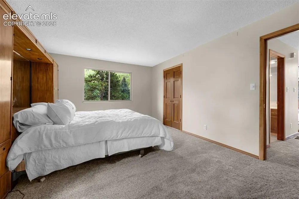 8615 Chipita Park Road Cascade, CO 80809