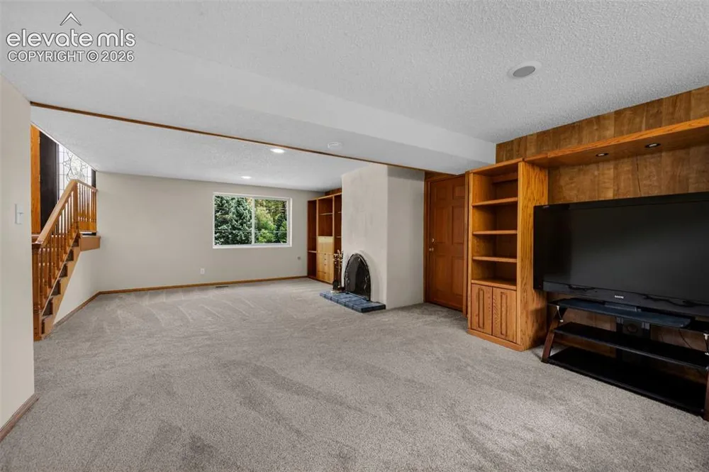 8615 Chipita Park Road Cascade, CO 80809