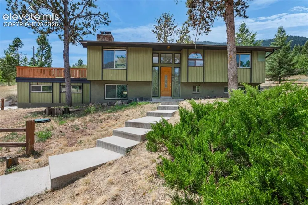 8615 Chipita Park Road Cascade, CO 80809