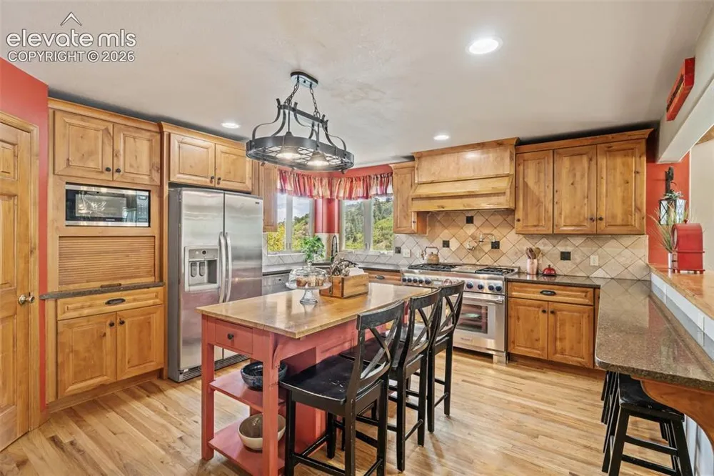 812 Crystal Park Road Manitou Springs, CO 80829