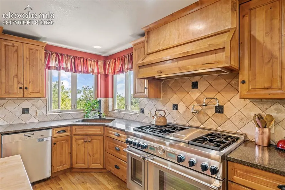 812 Crystal Park Road Manitou Springs, CO 80829