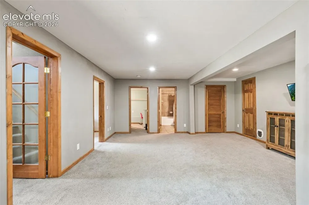 812 Crystal Park Road Manitou Springs, CO 80829
