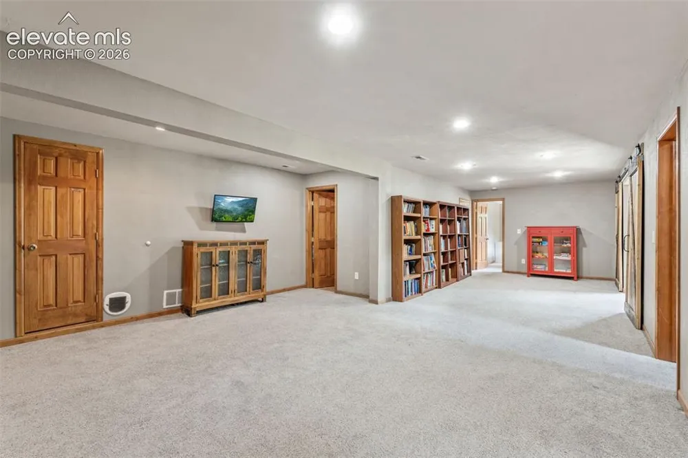 812 Crystal Park Road Manitou Springs, CO 80829