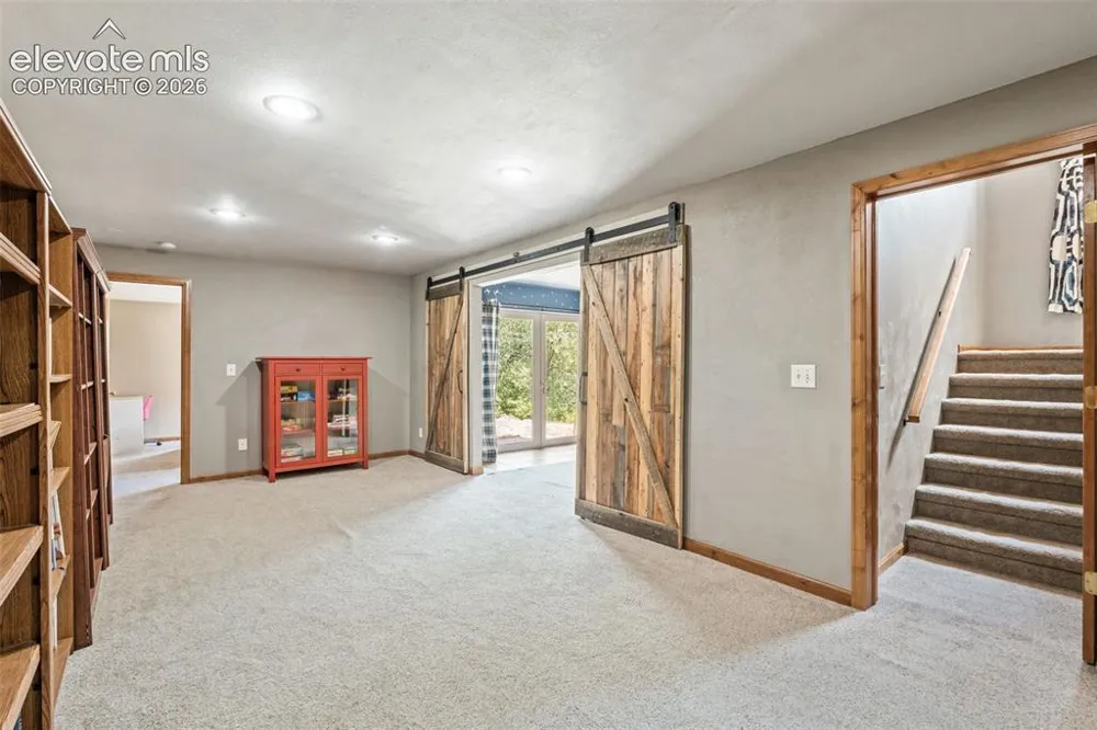 812 Crystal Park Road Manitou Springs, CO 80829