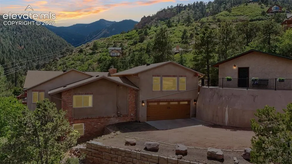 812 Crystal Park Road Manitou Springs, CO 80829