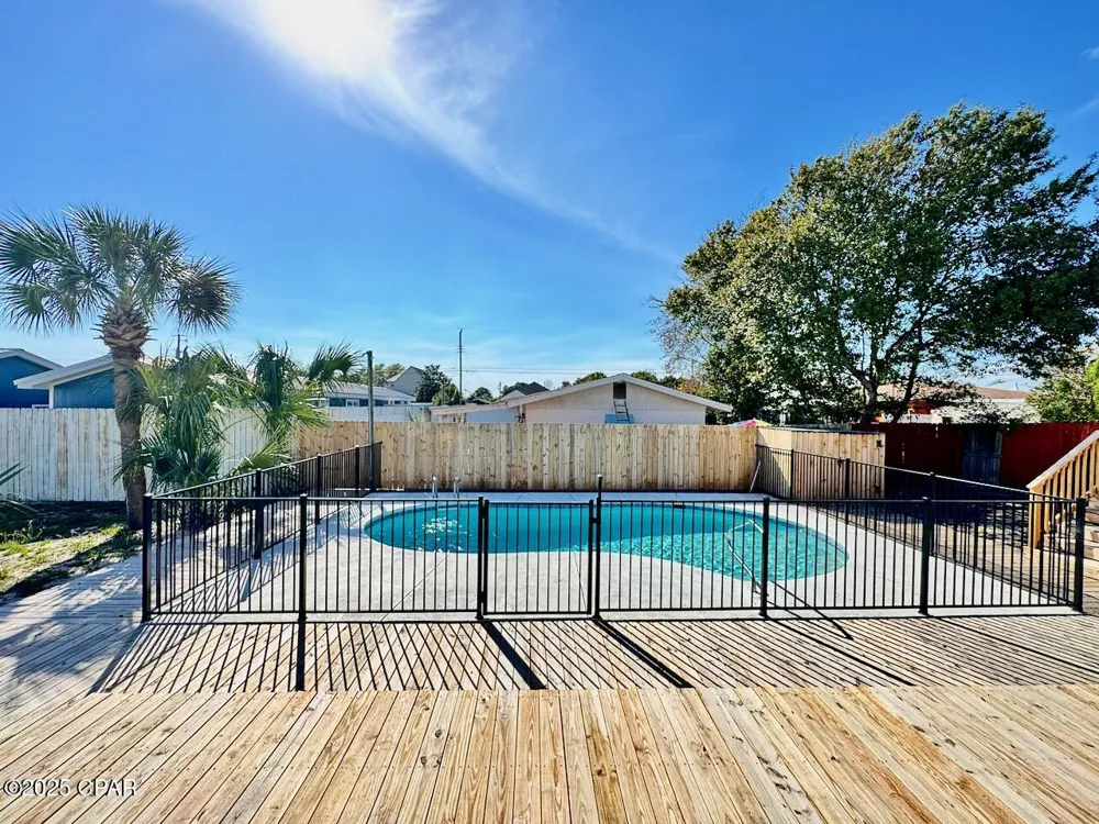 327 Hibiscus Drive Panama City Beach, FL 32413