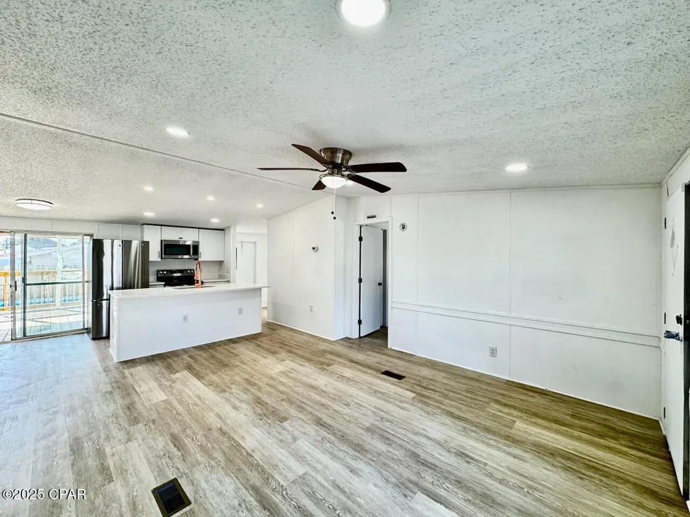 327 Hibiscus Drive Panama City Beach, FL 32413
