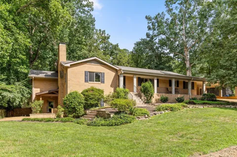 1910 Mcdade Lane