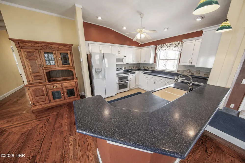 3873 S Atlantic Avenue Daytona Beach Shores, FL 32118