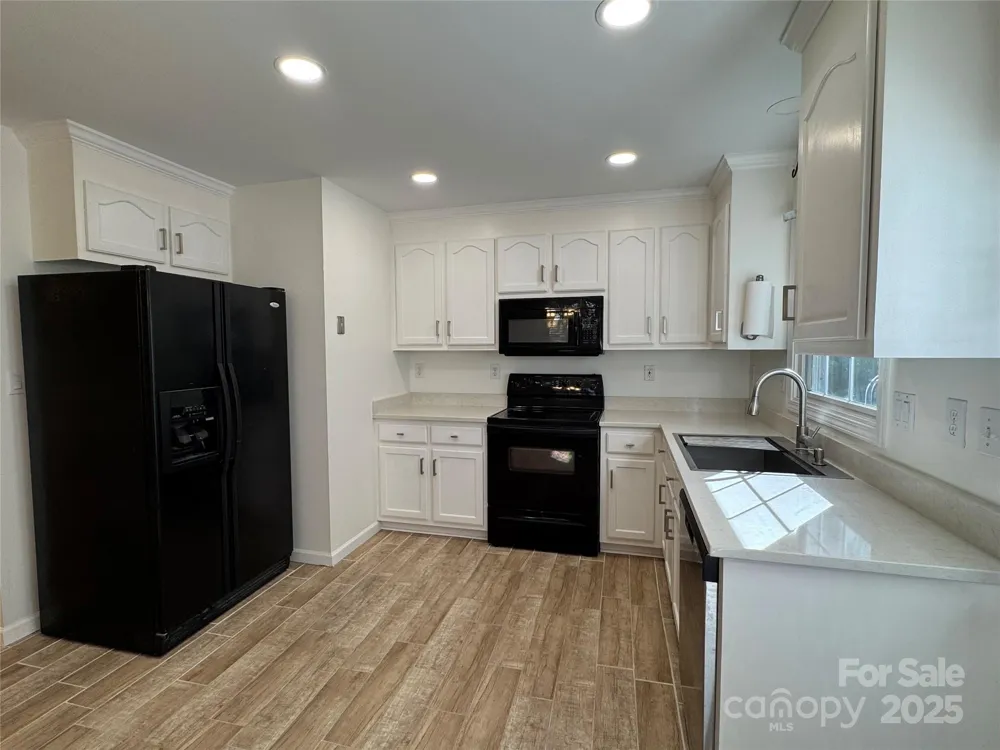 314 E Louisiana Avenue Bessemer City, NC 28016