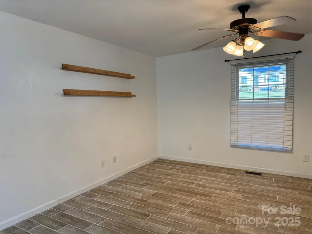 314 E Louisiana Avenue Bessemer City, NC 28016
