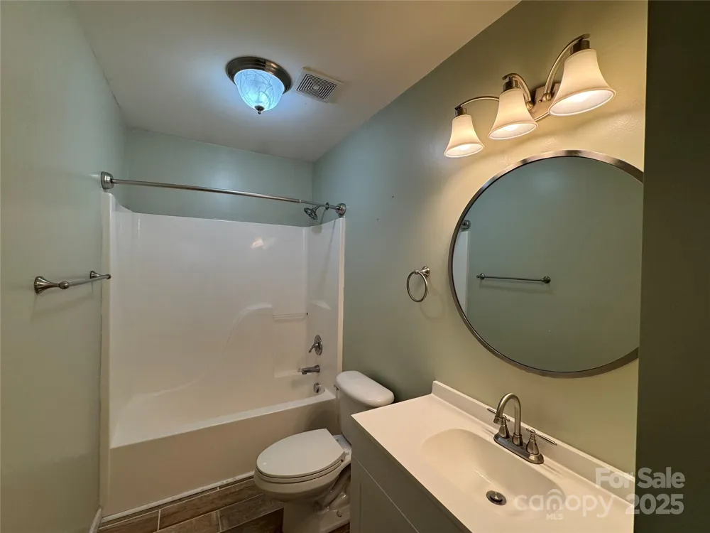 314 E Louisiana Avenue Bessemer City, NC 28016
