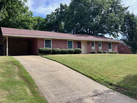 2113 Leeds Drive