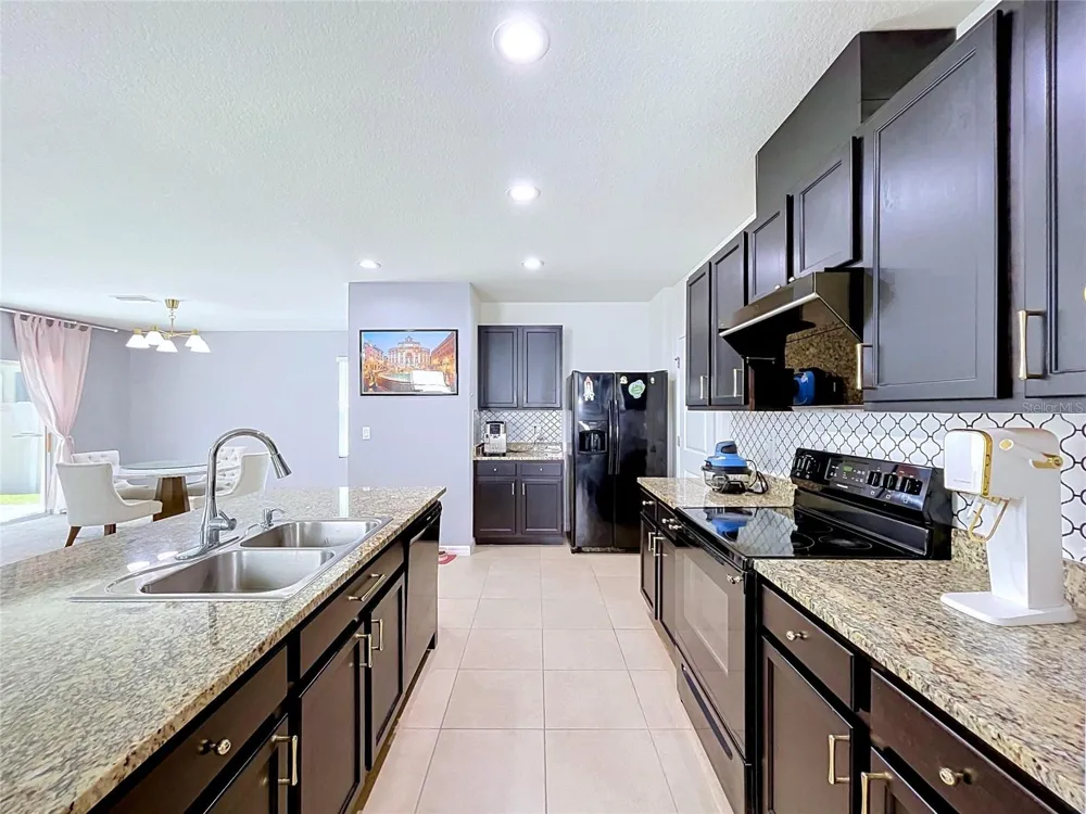 16192 SILENT SANDS LANE Odessa, FL 33556