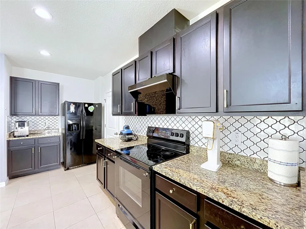 16192 SILENT SANDS LANE Odessa, FL 33556