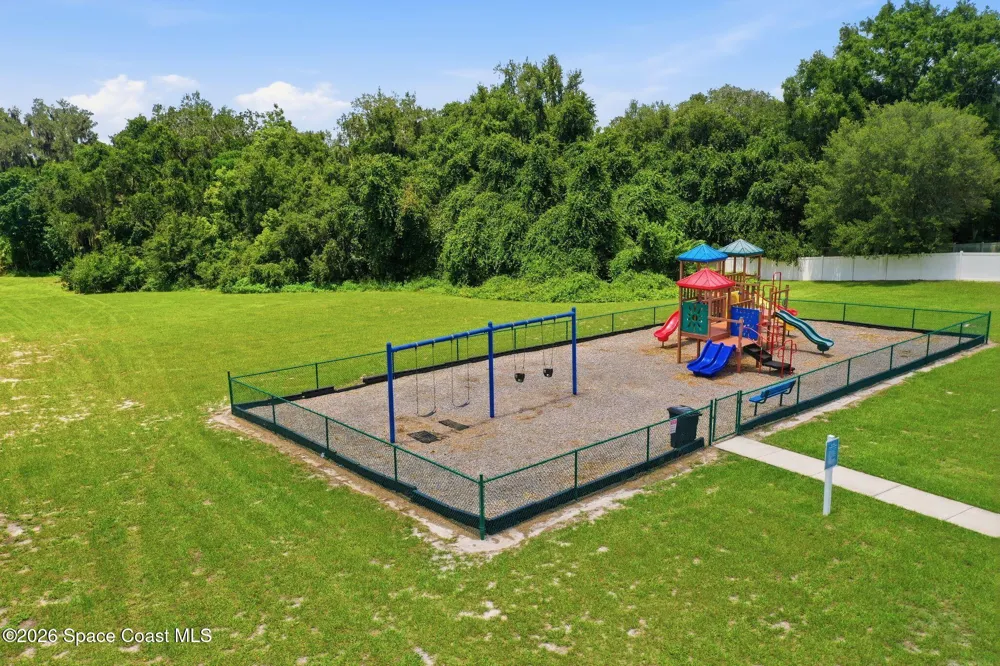 1116 Myrtle Lake View Drive Fruitland Park, FL 34731