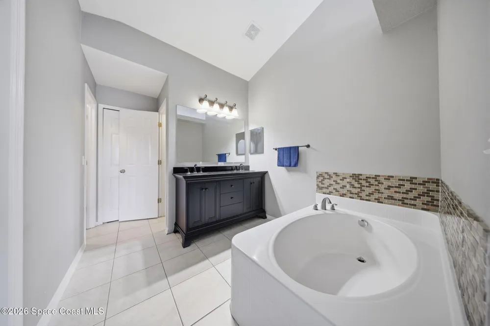 1116 Myrtle Lake View Drive Fruitland Park, FL 34731