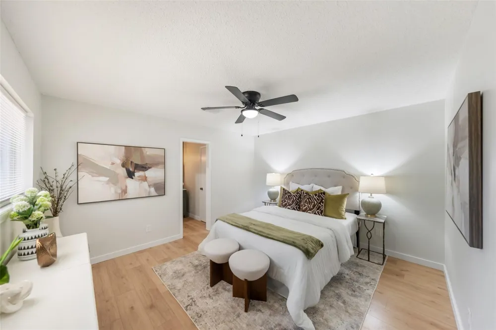 209 Pine Oak Drive Highlands, TX 77562